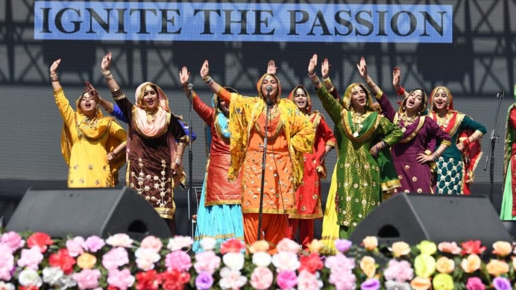 VISTOSO 2024: CGC JHANJERI'S Spectacular Celebration Of Talent And Unity - New Delhi (India), March 20: On the 15th of March, CGC JHANJERI burst into life with the vibrant hues of its annual fest, Vistoso 2024. As the sun set, the campus ignited with colors, smiles, and an unparalleled energy that could only be attributed to the collective spirit of the students and faculty. This year's event was a testament to the rich cultural tapestry of India, showcasing a dazzling array of performances that celebrated diversity and talent. - PNN Digital